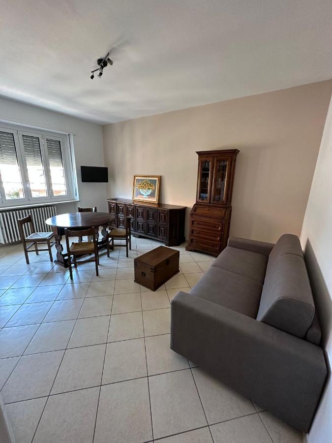 Casa Gino Appartement Asti Buitenkant foto